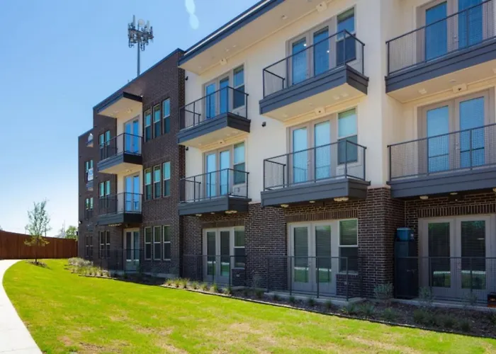 The Breezy Chic Spot Apartment Fort Worth
