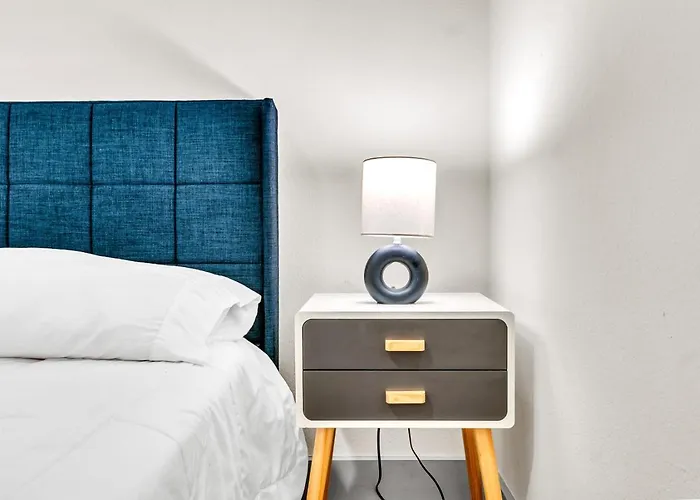 The Breezy Chic Spot Apartment