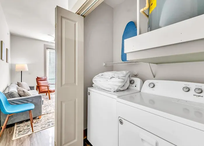 The Breezy Chic Spot Apartment *