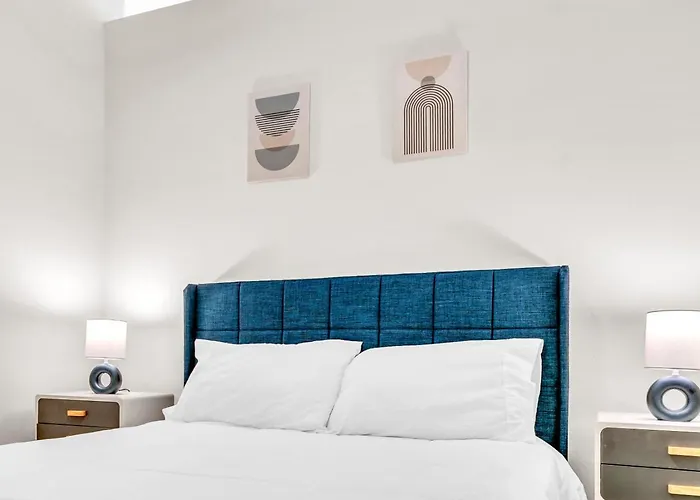 Apartment The Breezy Chic Spot *
